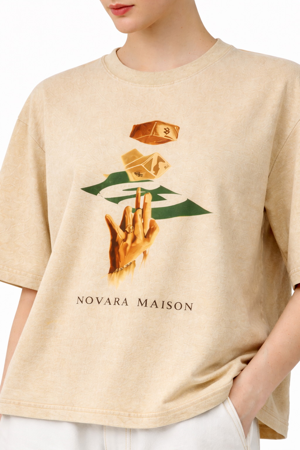 Hand Art Boxy Tee Novara Studio   Novara Studio