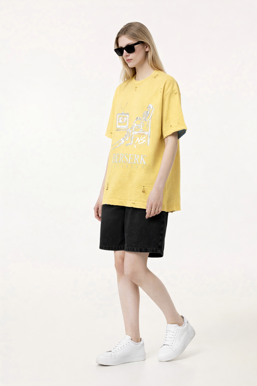 Hand-frayed Reversible T-shirt ODMPOD   Novara Studio