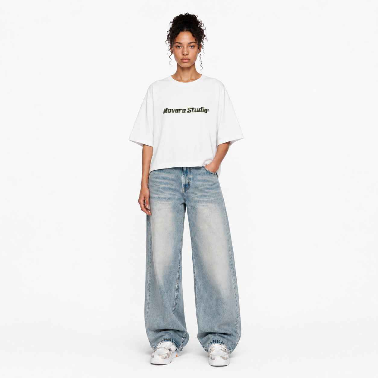 Novara Studio Signature Tee ⭐️